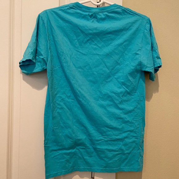 clearwater beach shirt NEVER WORN - Picture 3 of 3